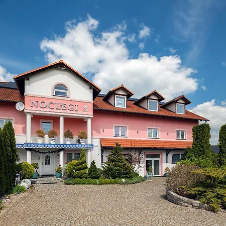 Biała Róża 3* Boleslawiec (Lower Silesia)