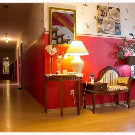 Nocleg ze śniadaniem Biała Róża Boleslawiec (Lower Silesia)