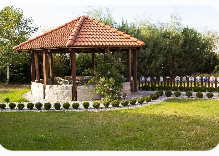 Biala Roza Bed & Breakfast 3*